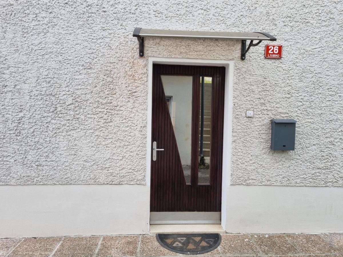 Apartma Doma Tolmin Luaran gambar