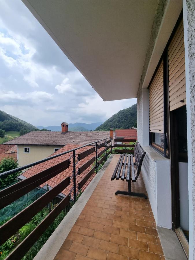 Apartma Doma Tolmin Luaran gambar